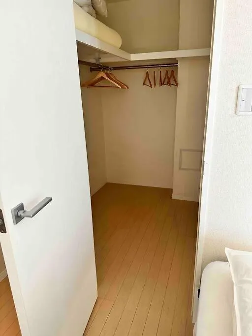 Kinshicho Sky View: Prime Location with Projector & Wi-Fi Apartment Tokyo Japan