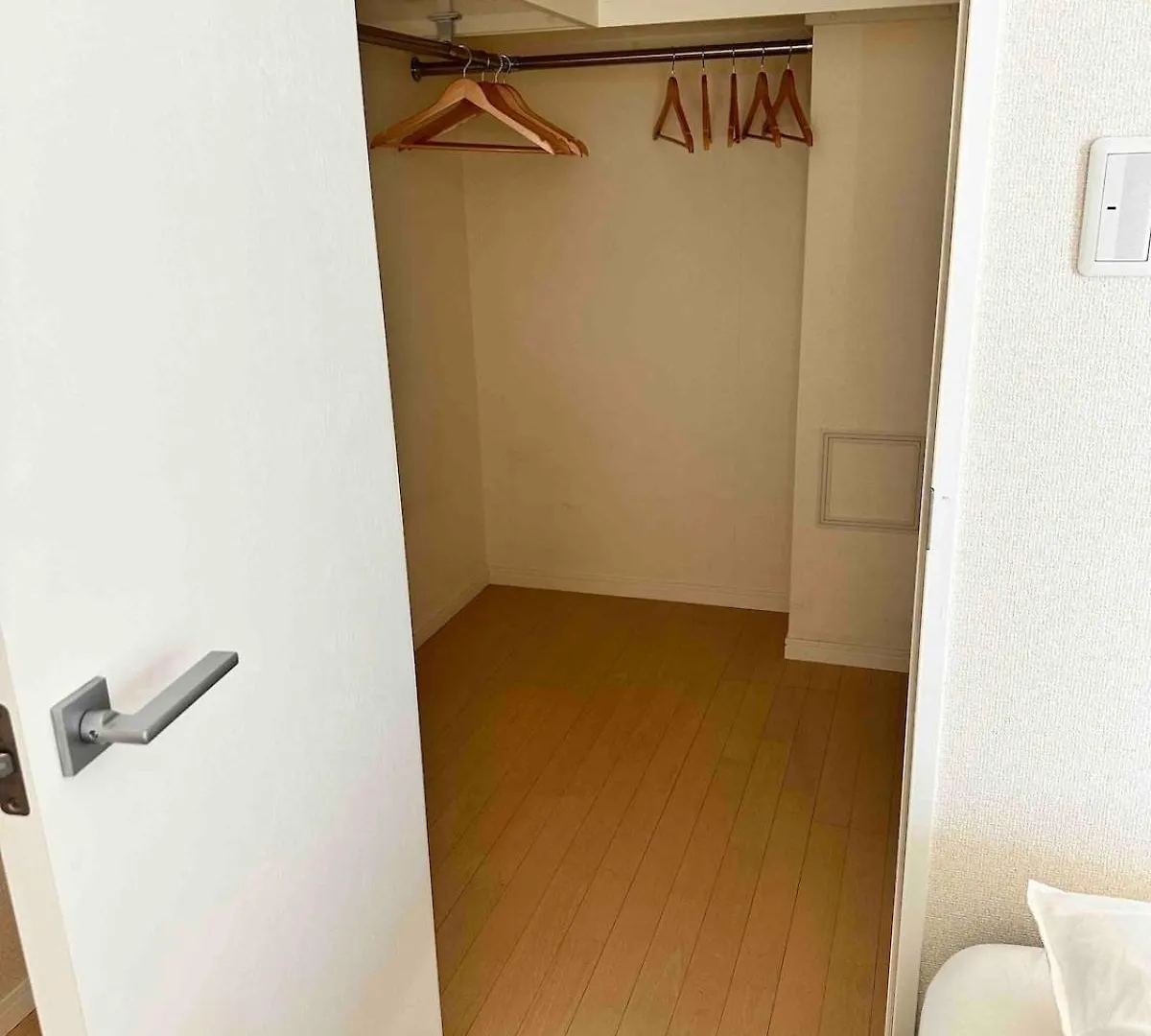 Kinshicho Sky View: Prime Location with Projector & Wi-Fi Apartment Tokyo